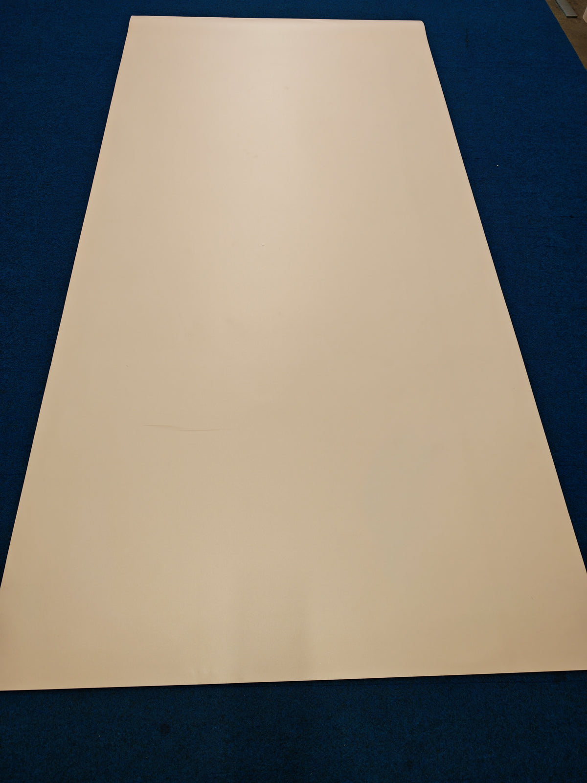 Gloria pink vinyl, 1.9 sq m (sale 154)
