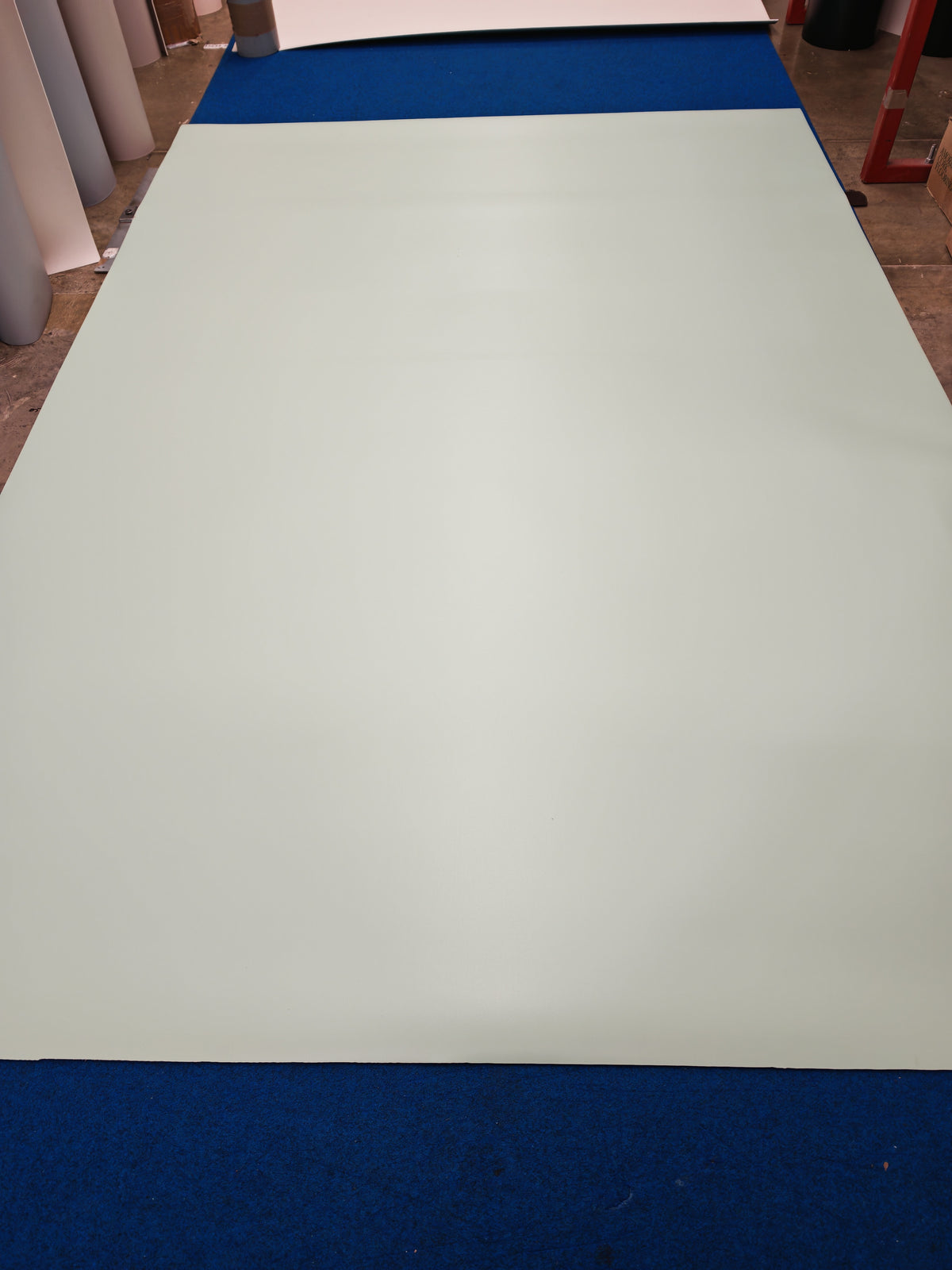 Pistachio green vinyl, 5.7 sq m (roll 104)