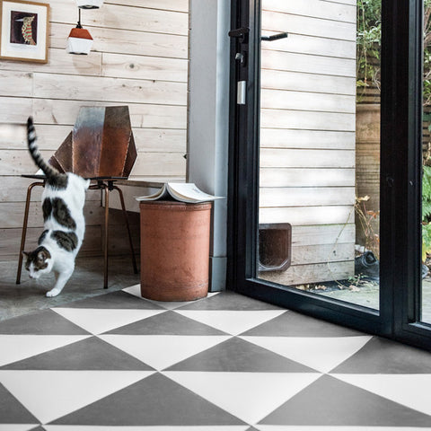 Rubber kitchen flooring with grey triangular tiles